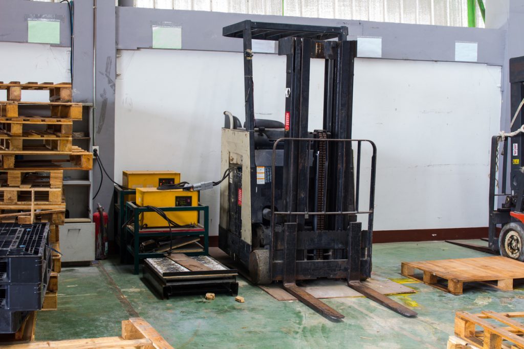 electric forklift charging